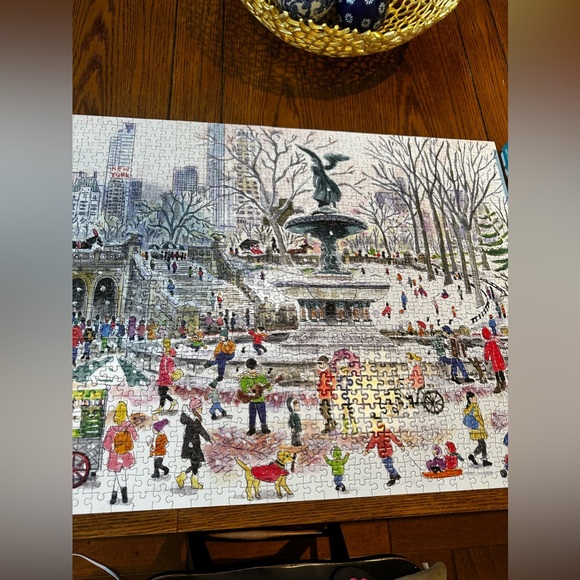 Galison 1000 pc Bethesda Fountain by Micheal Storrings Jigsaw Puzzle, Winter - Picture 4 of 7